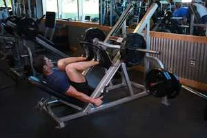 Leg press, end position